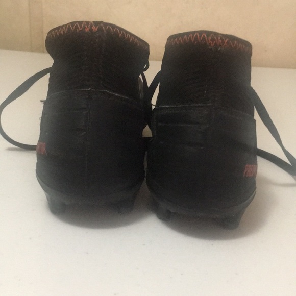 Adidas predator Boys soccer shoes - Picture 5 of 6